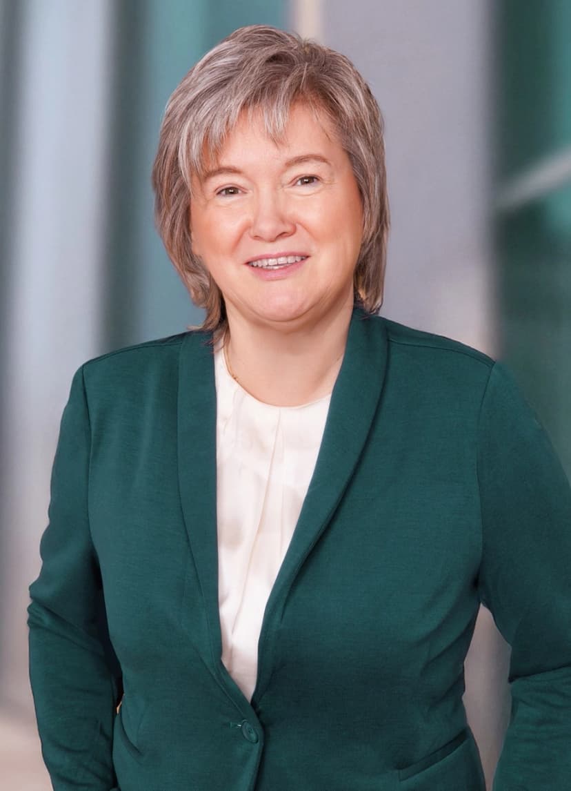 Jacqueline Daute - Steuerberaterin und Expertin für Lohnkosten-Optimierung in Gera